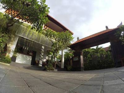 Nesa Bali Hotel 3*
